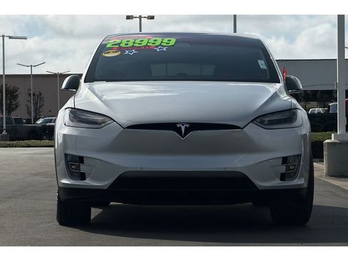 Used 2018 Tesla Model X AWD/4WD image 9