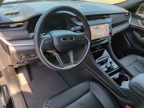 New 2026 Jeep Grand Cherokee Limited AWD/4WD image 15