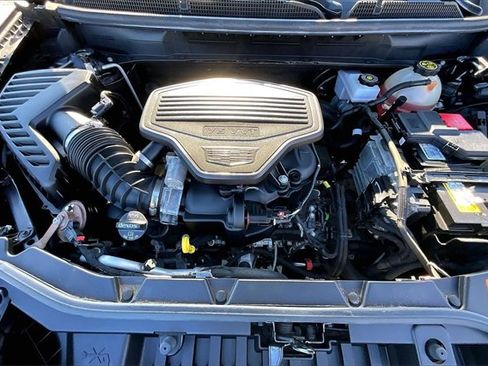 Used 2022 Cadillac XT5 Premium Luxury image 7