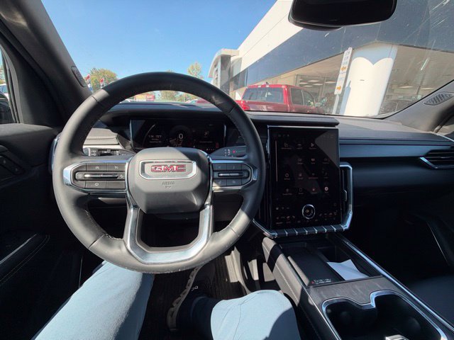 Used 2025 GMC Acadia Elevation w/ Elevation Premium Package FWD image 20