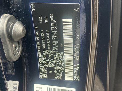 Used 2023 Toyota Sienna Platinum image 56