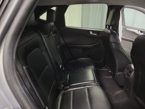 Used 2024 Ford Escape Platinum AWD/4WD image 28