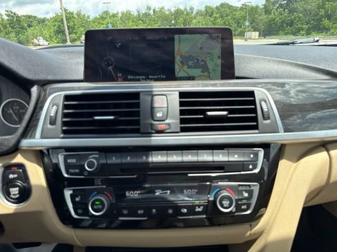 Used 2016 BMW 328i xDrive Sedan AWD/4WD image 14