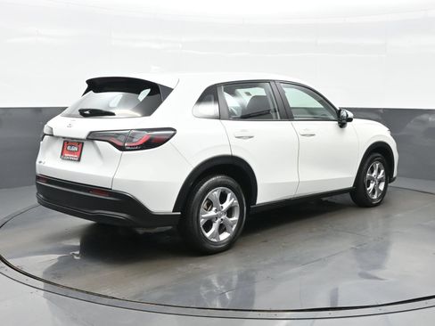 Used 2024 Honda HR-V LX image 6