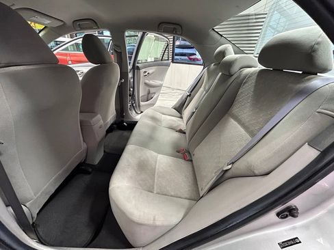 Used 2009 Toyota Corolla LE w/ Preferred Accessory Pkg FWD image 46