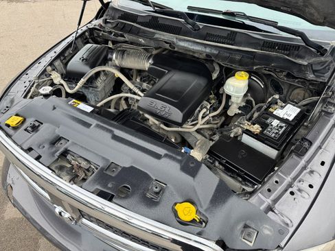 Used 2017 RAM 1500 Classic SLT image 21