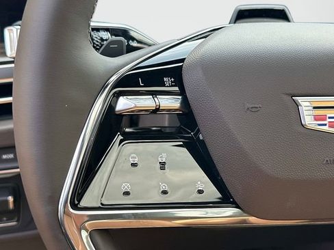 New 2026 Cadillac Escalade ESV Luxury w/ Touring Package image 7