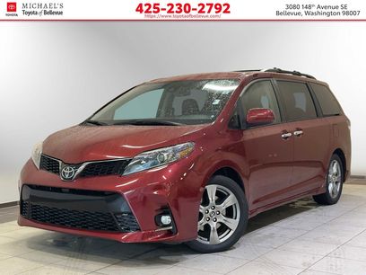 Used 2018 Toyota Sienna SE