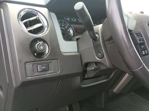 Used 2013 Ford F150 XLT w/ Mid Equipment Group RWD image 17