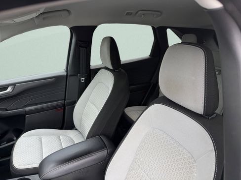 Used 2023 Ford Escape Active w/ Tech Pack #2 AWD/4WD image 17