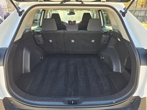 Used 2024 Toyota RAV4 LE image 7