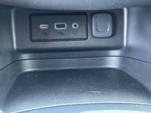 Used 2023 Chevrolet Equinox LT FWD image 31
