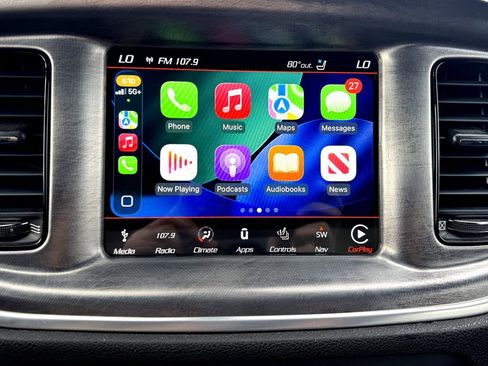 Used 2018 Dodge Charger R/T image 6