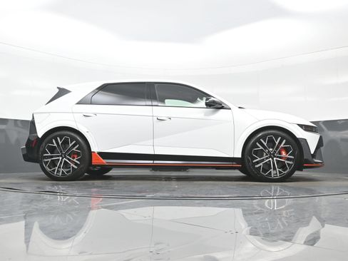 Certified 2025 Hyundai Ioniq 5 N AWD/4WD image 31