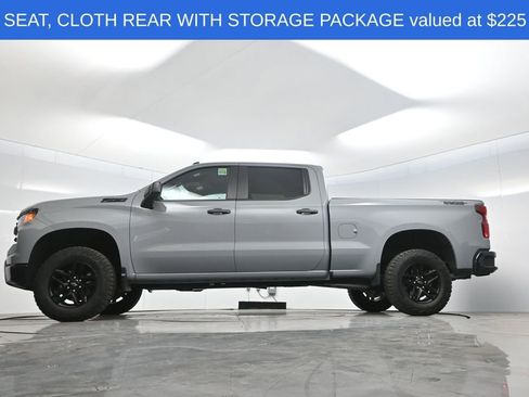 Used 2024 Chevrolet Silverado 1500 Custom Trail Boss w/ Dark Appearance Package image 7