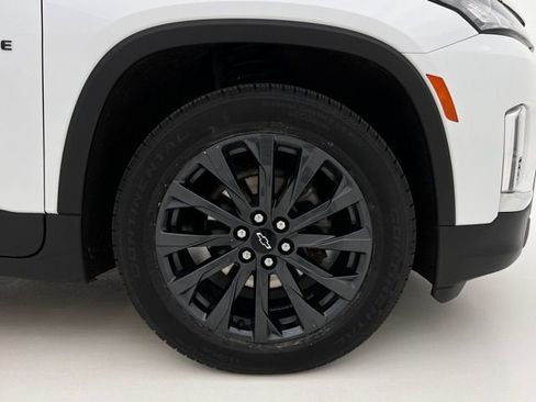 Used 2023 Chevrolet Traverse RS AWD/4WD image 31