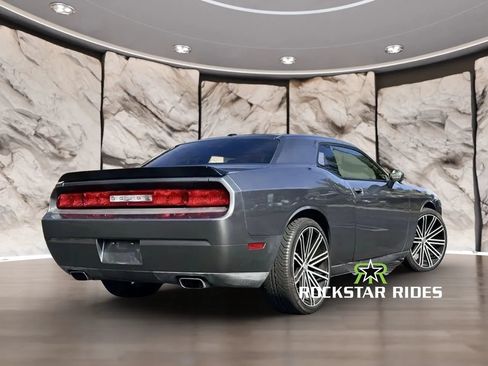 Used 2011 Dodge Challenger RWD image 17