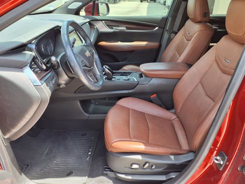 Used 2024 Cadillac XT5 Premium Luxury w/ Technology Package image 14