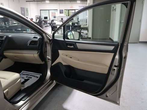 Used 2015 Subaru Legacy 2.5i Premium AWD/4WD image 22