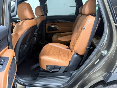 Used 2024 Kia Telluride SX Prestige X-Line image 44