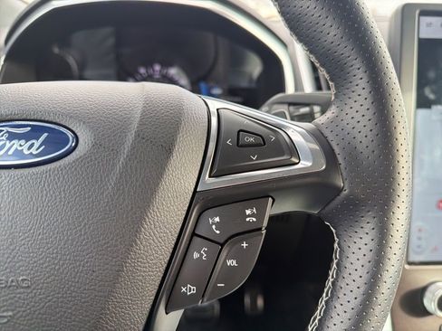Used 2021 Ford Edge ST image 20