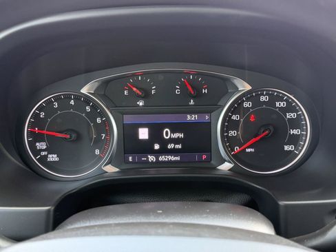Used 2023 GMC Acadia SLE w/ Driver Convenience Package FWD image 28