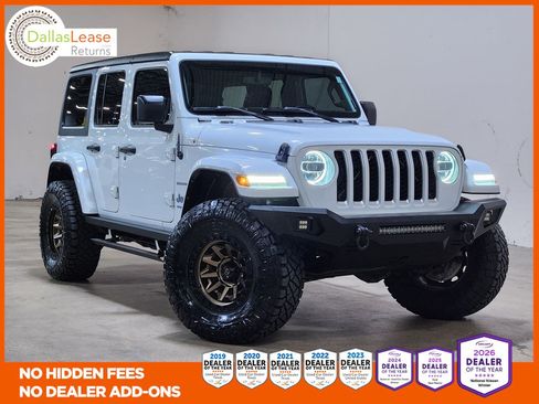 Used 2021 Jeep Wrangler Unlimited Sahara AWD/4WD image 1