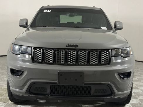 Used 2020 Jeep Grand Cherokee Altitude AWD/4WD image 11