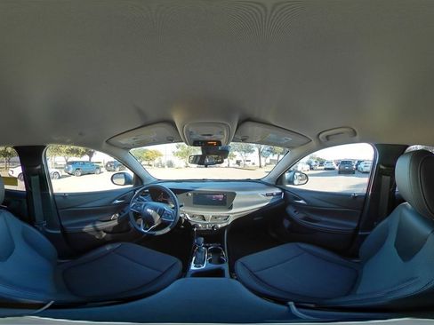 Used 2025 Buick Encore GX Preferred image 42