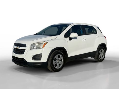 Used 2016 Chevrolet Trax LS image 1