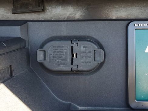 Used 2023 Toyota Tundra Limited image 9