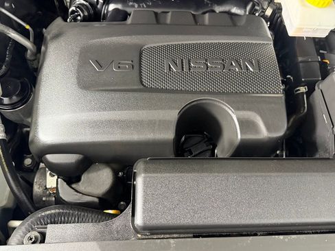 Used 2024 Nissan Pathfinder Platinum w/ Cargo Package AWD/4WD image 33