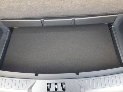 New 2026 Ford Explorer ST-Line w/ ST-Line Street Pack image 37