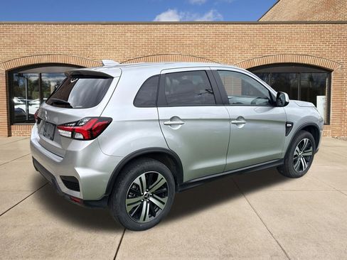 Used 2026 Mitsubishi Outlander Sport ES AWD/4WD image 3