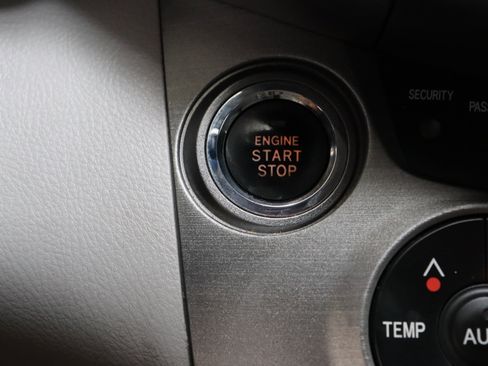 Used 2011 Toyota RAV4 Limited w/ Limited Extra Value Pkg FWD image 17
