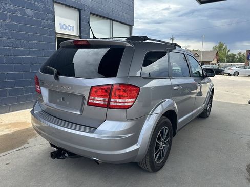 Used 2017 Dodge Journey SE w/ Flexible Seating Group FWD image 8