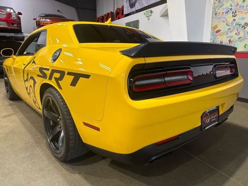 Used 2017 Dodge Challenger SRT Hellcat RWD image 58