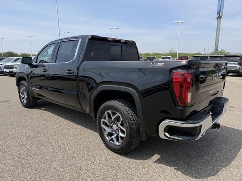 New 2026 GMC Sierra 1500 SLE w/ X31 Off-Road Package AWD/4WD image 7