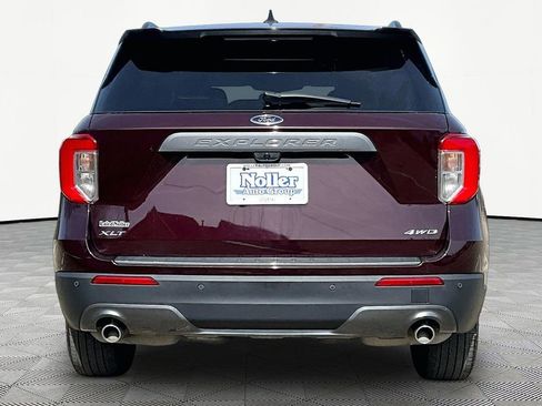 Certified 2022 Ford Explorer XLT w/ Equipment Group 202A image 4
