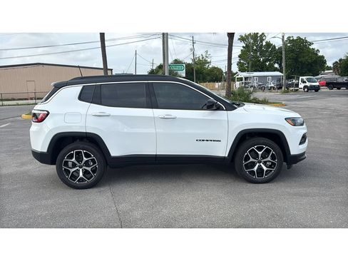 New 2026 Jeep Compass Limited AWD/4WD image 7