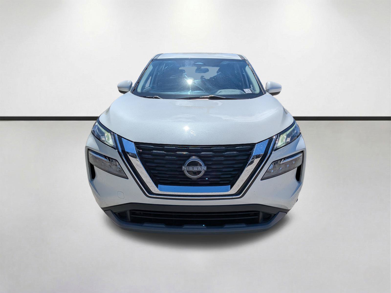 Used 2023 Nissan Rogue SV FWD image 8