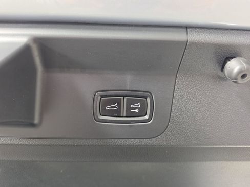 Used 2021 Porsche Panamera 4S AWD/4WD image 12