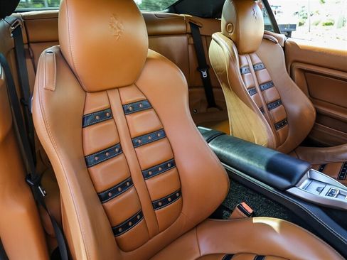 Used 2010 Ferrari California image 30