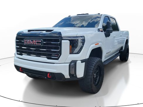 Used 2024 GMC Sierra 2500 AT4 w/ AT4 Premium Plus Package AWD/4WD image 3