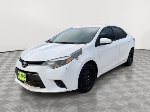 Used 2015 Toyota Corolla L image 4