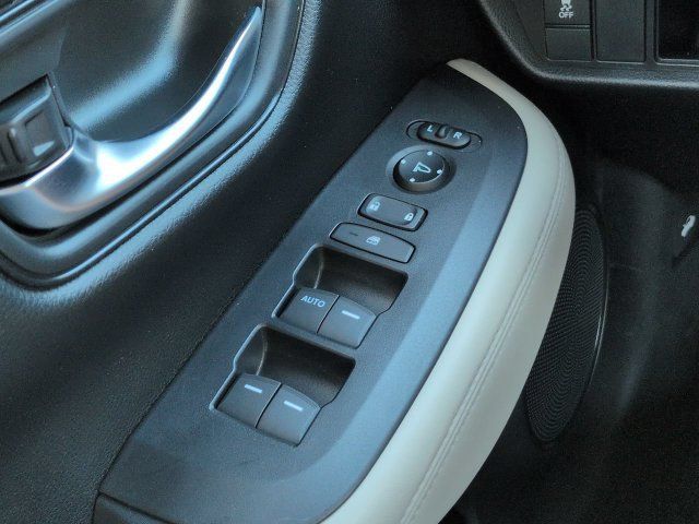 Used 2024 Honda HR-V LX image 22