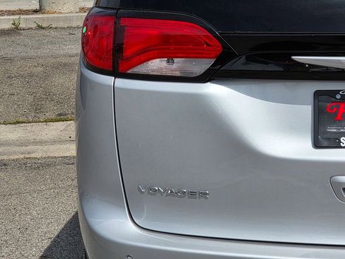 New 2026 Chrysler Voyager LX image 6