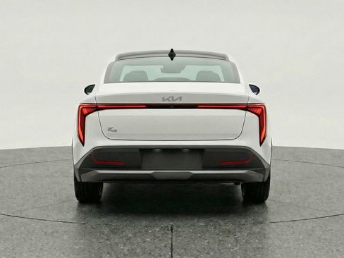 Used 2025 Kia K4 LXS image 7