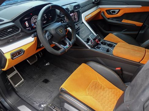 Used 2019 Lamborghini Urus image 8