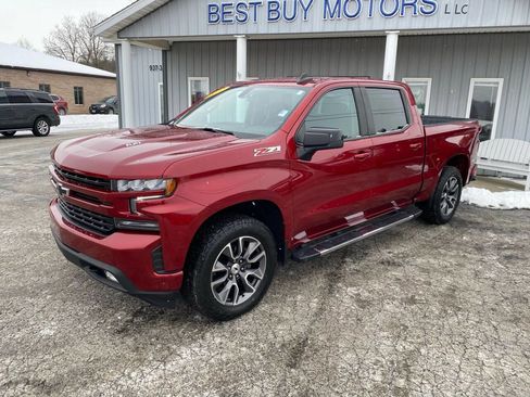 Used 2022 Chevrolet Silverado 1500 RST w/ Z71 Off-Road Package AWD/4WD image 3